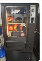 SELECTA Snack Getränkeautomat mit funktionierender Kühlung.