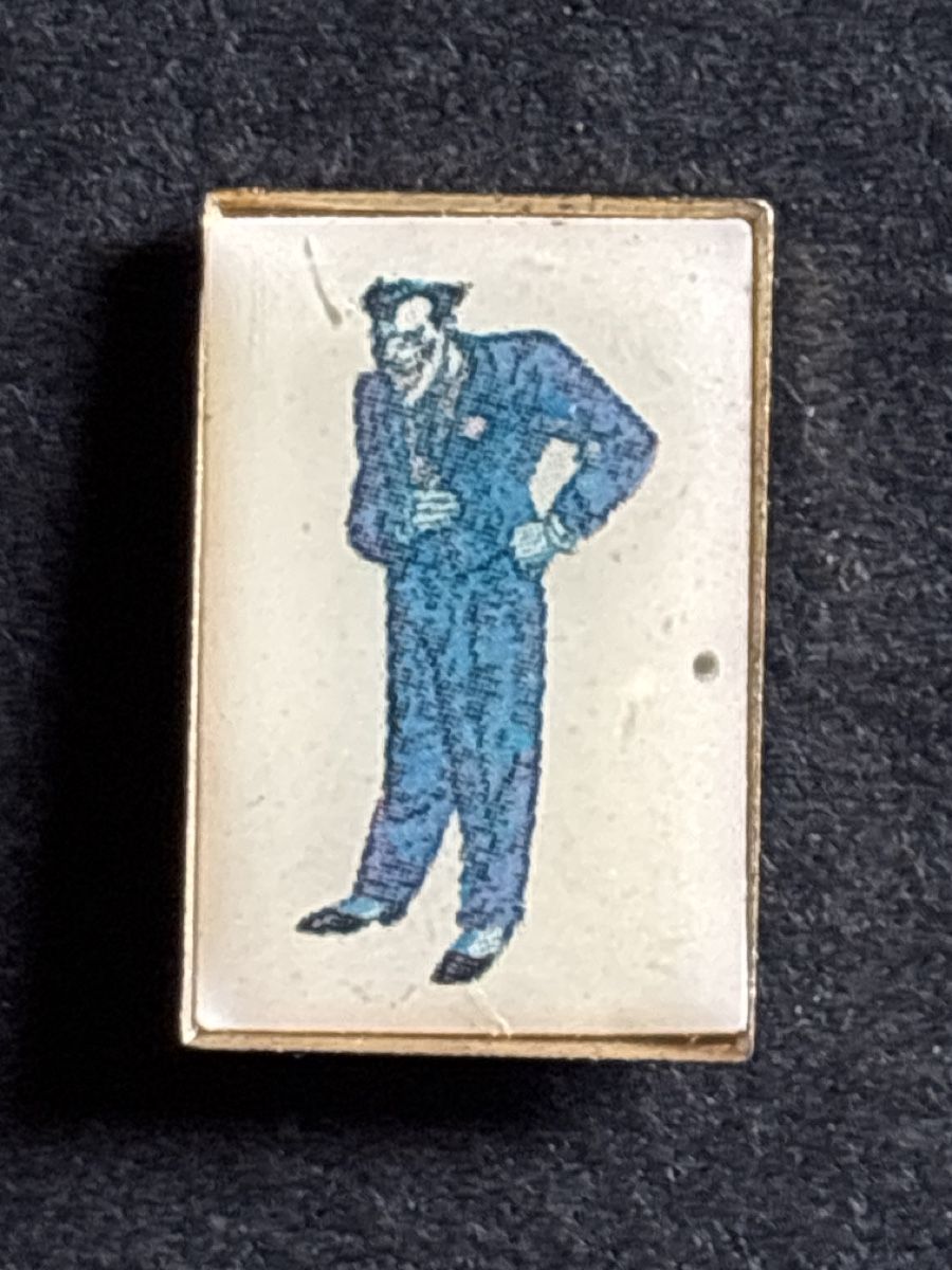 Placchette & Badge: Pin Comic – Usato da Lützelflüh-Goldbach venduto da NicoleL.