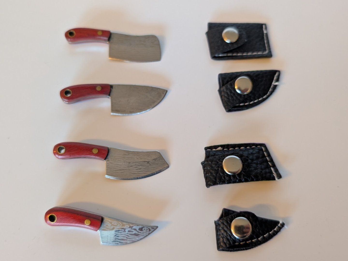 Coltelli: Set 4x Mini Messer mit Holster Damast Optik – Nuovo e nell'imballaggio originale da Ostermundigen venduto da TradeLab