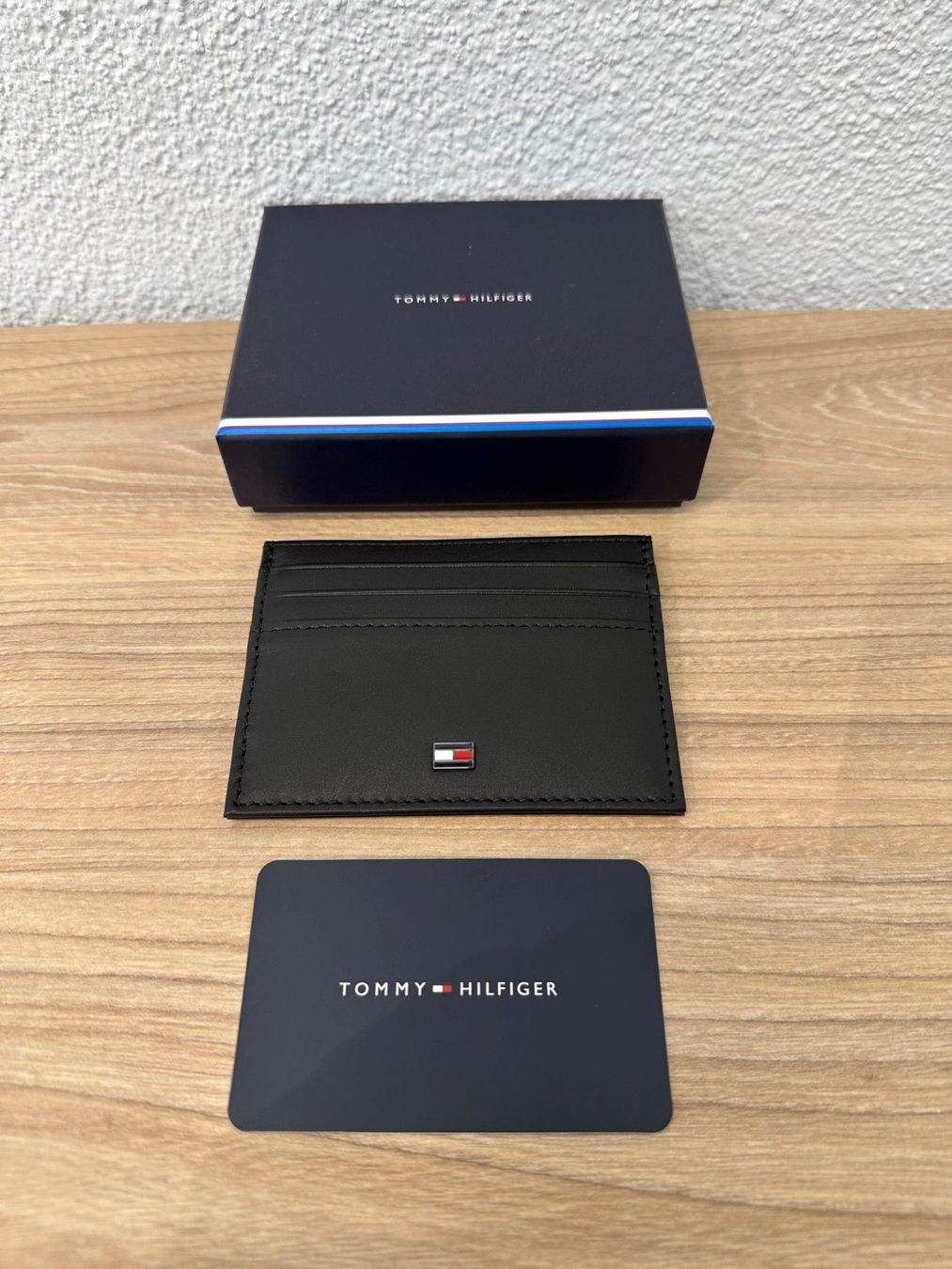 Tommy Hilfiger Portafogli: Original TOMMY HILFIGER Kreditkartenetui – Nuovo e nell'imballaggio originale da Wohlenschwil venduto da i1717