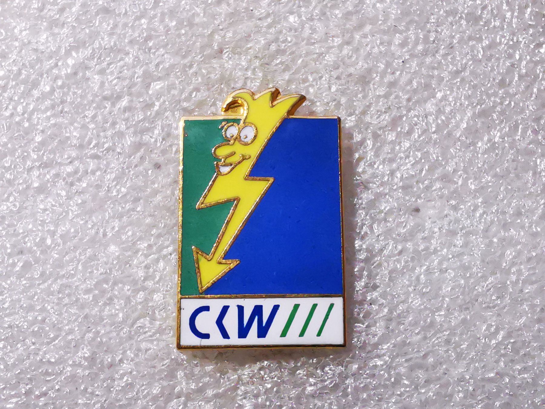 Placchette & Badge: Ansteckpin 54: CW – Usato da Oppligen venduto da Pin-Fall-Shop