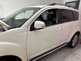 Mitsubishi Outlander 2.4 CTV  Benziner Bj. 2012 / 240tkm