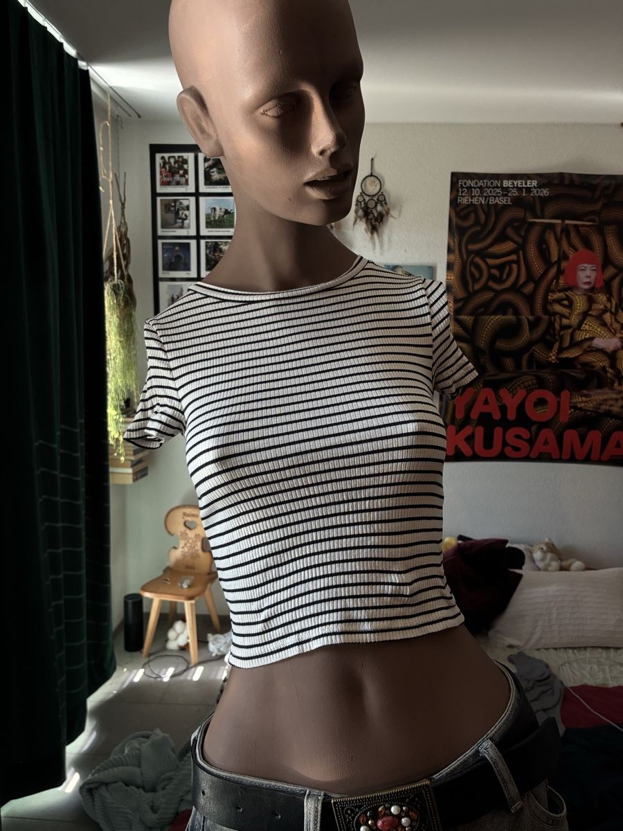 Tops: gestreiftes Shirt – Neu (gemäss Beschreibung) aus Ueberstorf von nai_9z9s 1