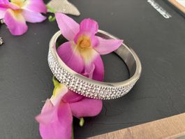 Wunderschöner Swarovski Armreif Neuwertig