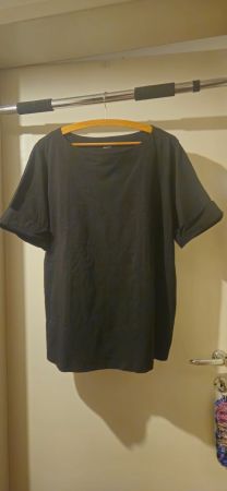 Damen T-Shirt Schwarz Grösse XL/XXL guter Zustand
