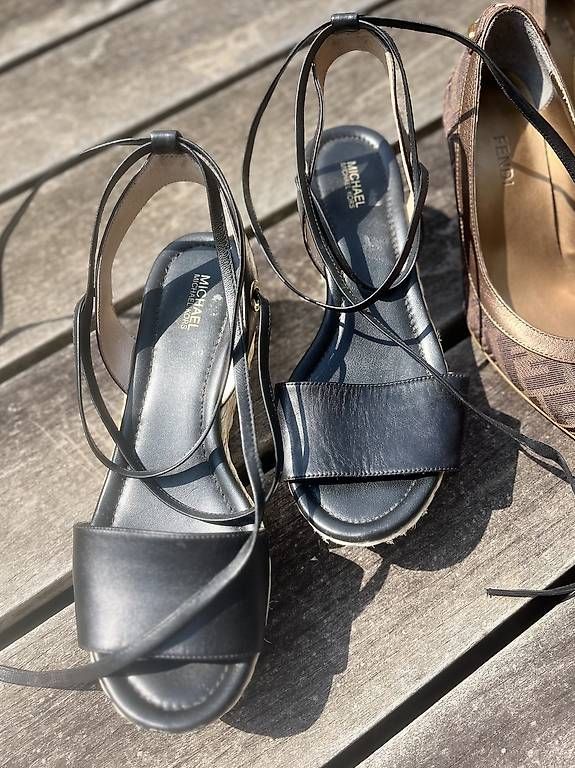 Damenschuhe: Sommerschuhe Michael Kors – Gebraucht aus Muri b. Bern von Merliner01 1