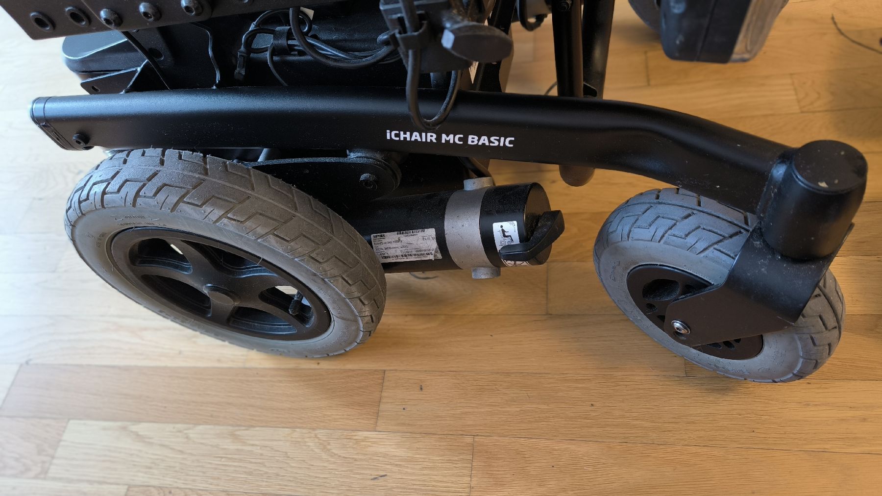 Sedie a rotelle: Meyra iCHAIR MC Basic 1.609 Elektrorollstuhl – Usato da Rudolfstetten venduto da Stoneleather 3