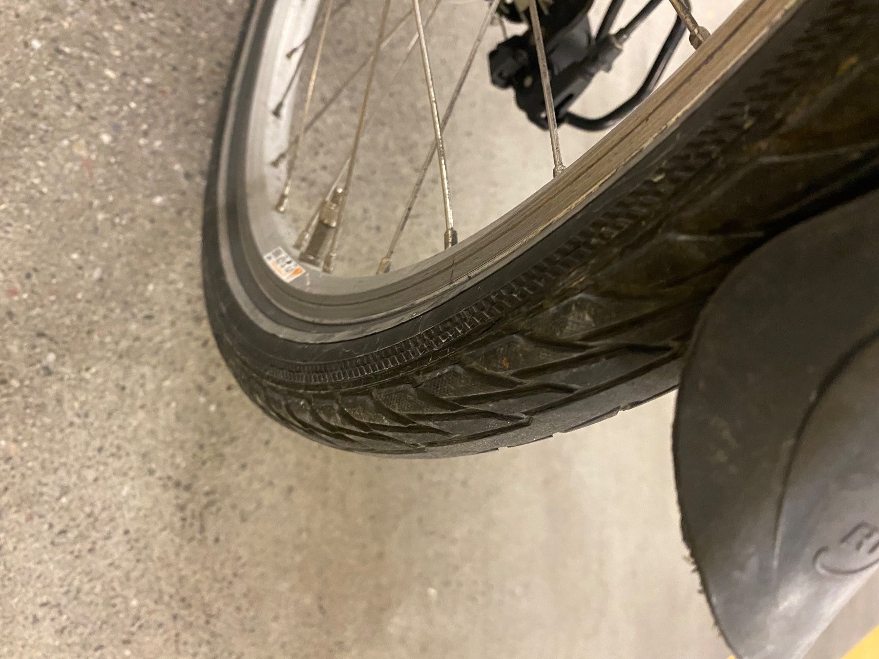 Velos: Kindervelo 20 zoll Mädchen – Gebraucht aus Einsiedeln von ili_w9zf 2
