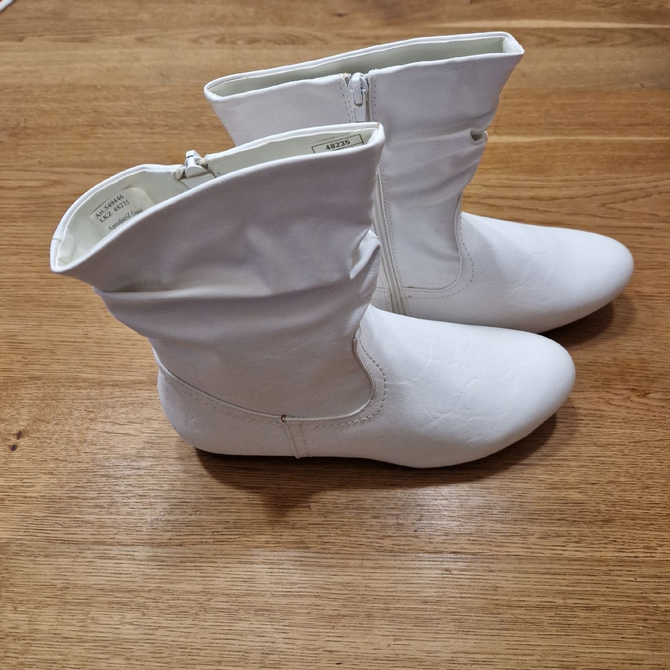 Chaussures femmes: Stiefeletten Grösse 40 – Neuf (Voir description) à Siebnen par Nice_meis