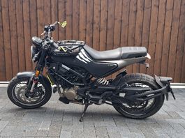 Motorrad Husqvarna Svartpilen 125