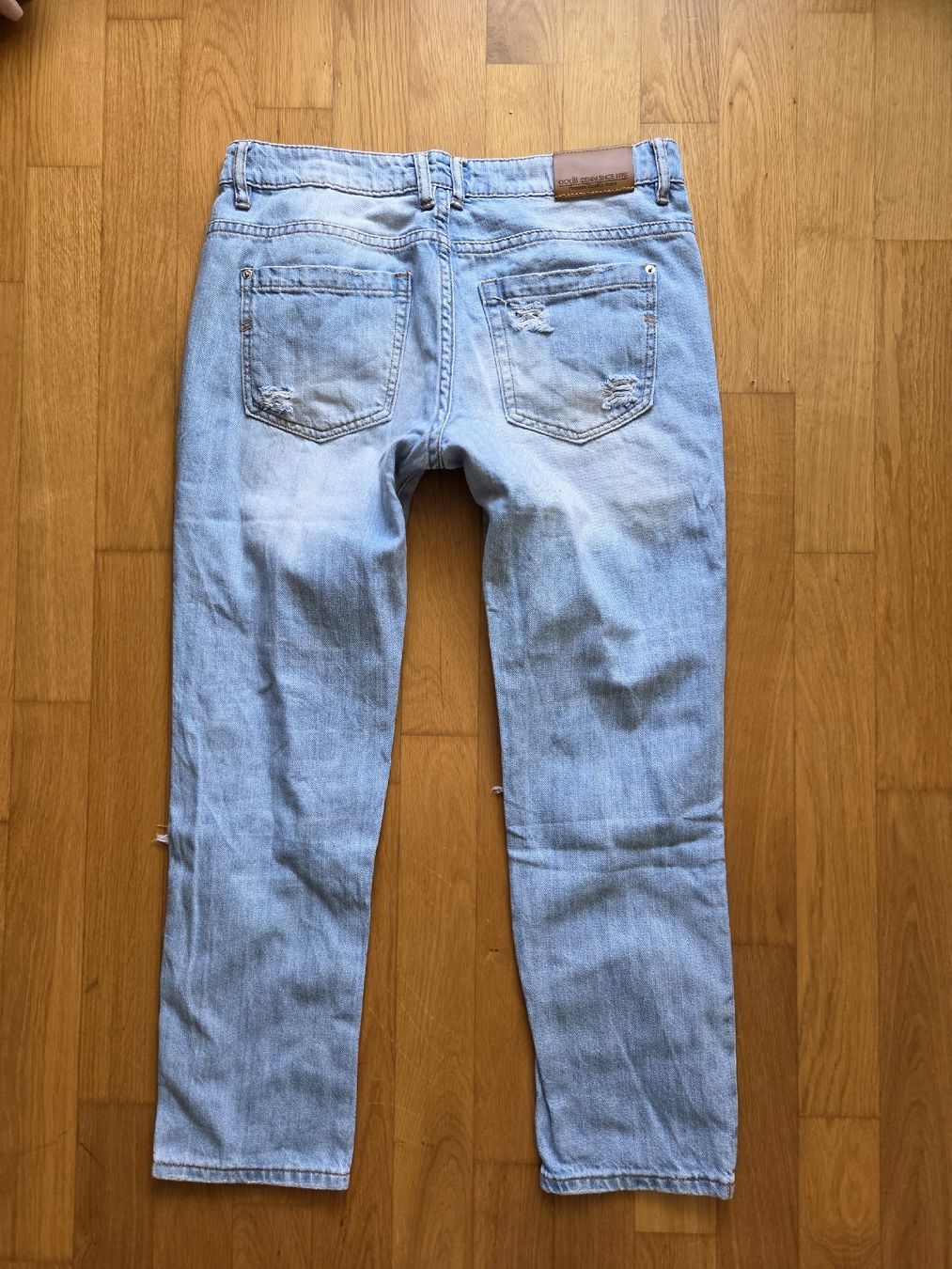 Jeans: Jeans, hellblau, destroyed Look, Gr. 28 - neuwertig – Nuovo (secondo la descrizione) da Stansstad venduto da Urs-_6362 1