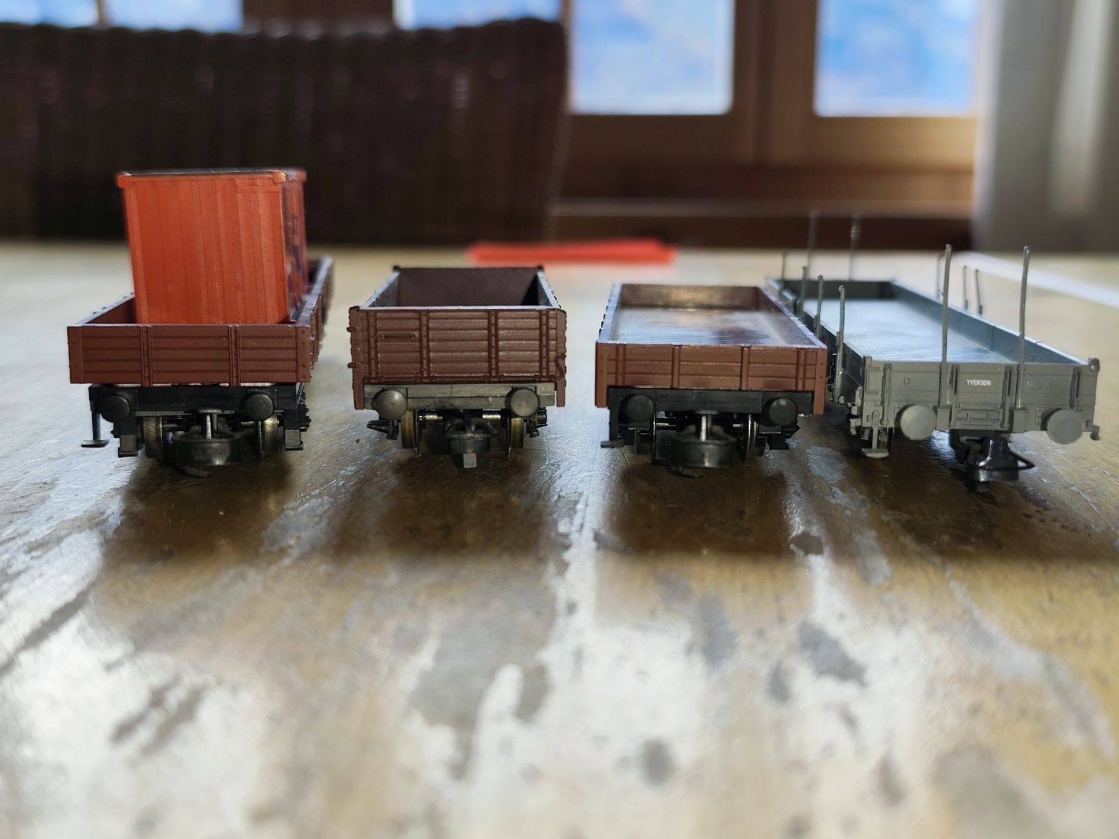 Lima Modellini di ferrovie: Eisenbahnwagen Tiefwandbord Lima – Usato da Brienzwiler venduto da Nytt-och-Bytt 4
