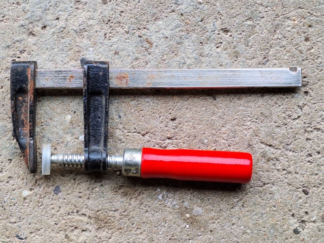 Alle Werkzeuge: Schraubzwinge 50x150 – Gebraucht aus Eriswil von corolla05