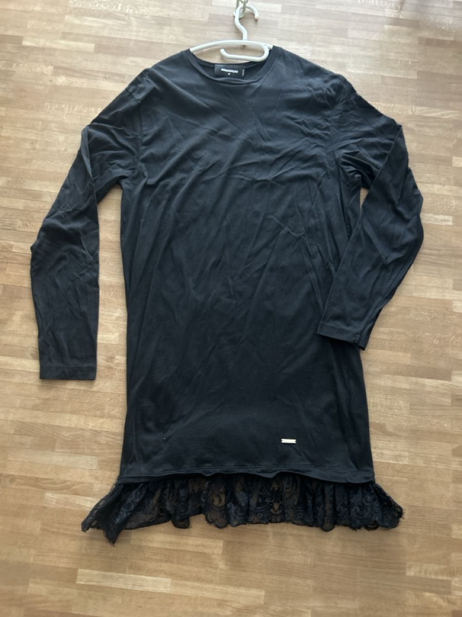 Dsquared2 Vestiti: Dsquared2 Kleid, schwarz, Grösse M, mit Spitze am Saum – Nuovo (secondo la descrizione) da Langnau im Emmental venduto da Iriss
