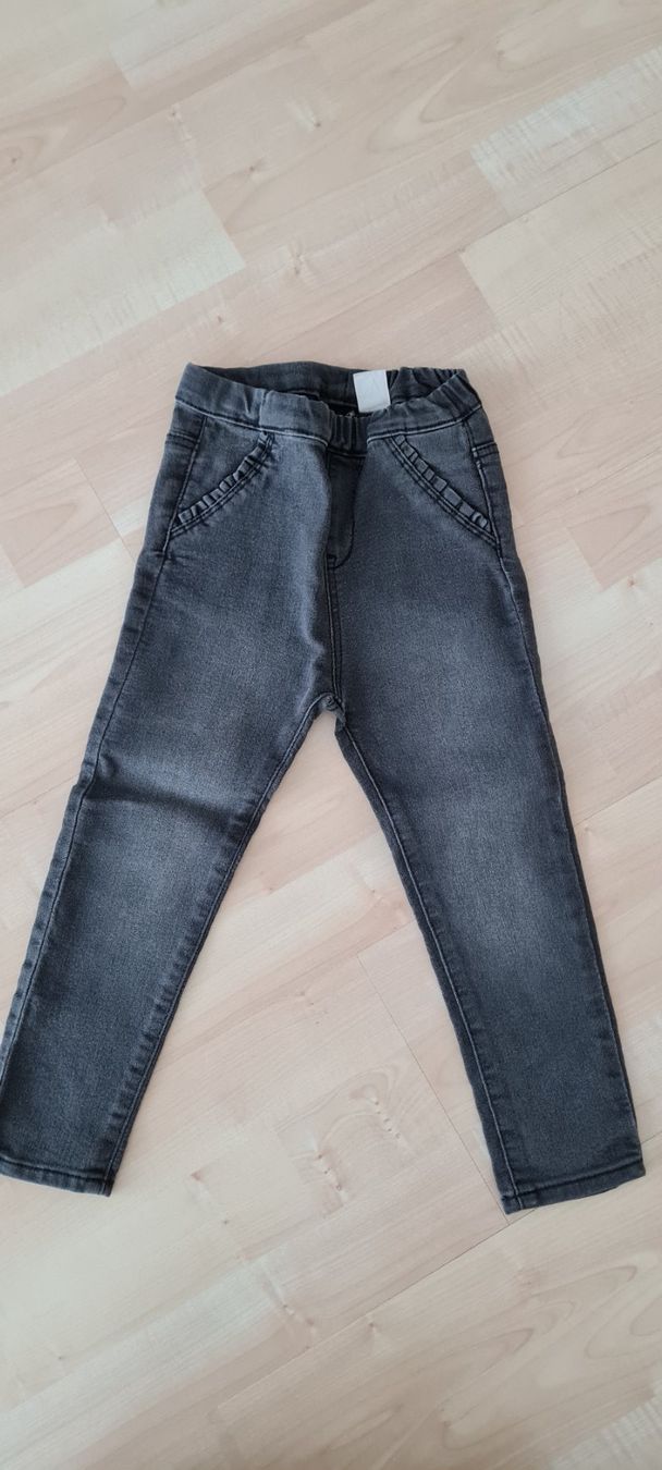H&M Pantalons: Coole H&M Jeans, Gr. 98 – D'occasion à Wallisellen par T8304T