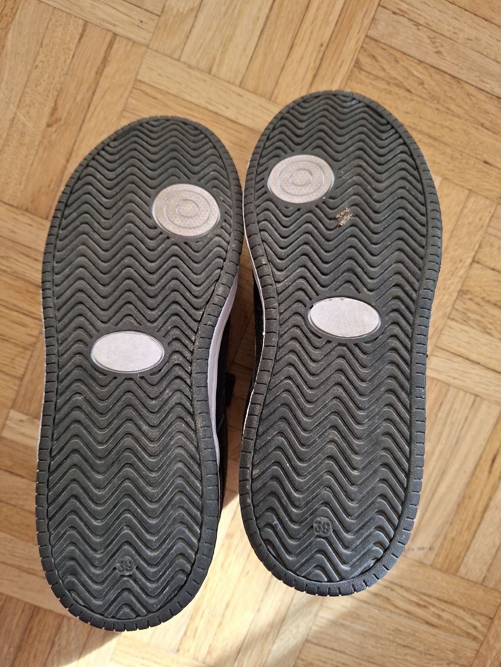 Victory Scarpe per ragazzi: Sneakers Victory taille 39 – Nuovo (secondo la descrizione) da Gumefens venduto da izalala 5