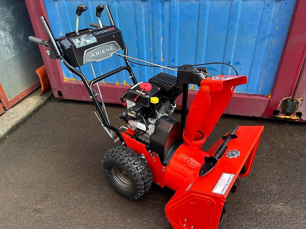 Sgombero neve: Schneefräse Ariens ST 24 Compact – Usato da Sattel venduto da ZetorCabrio