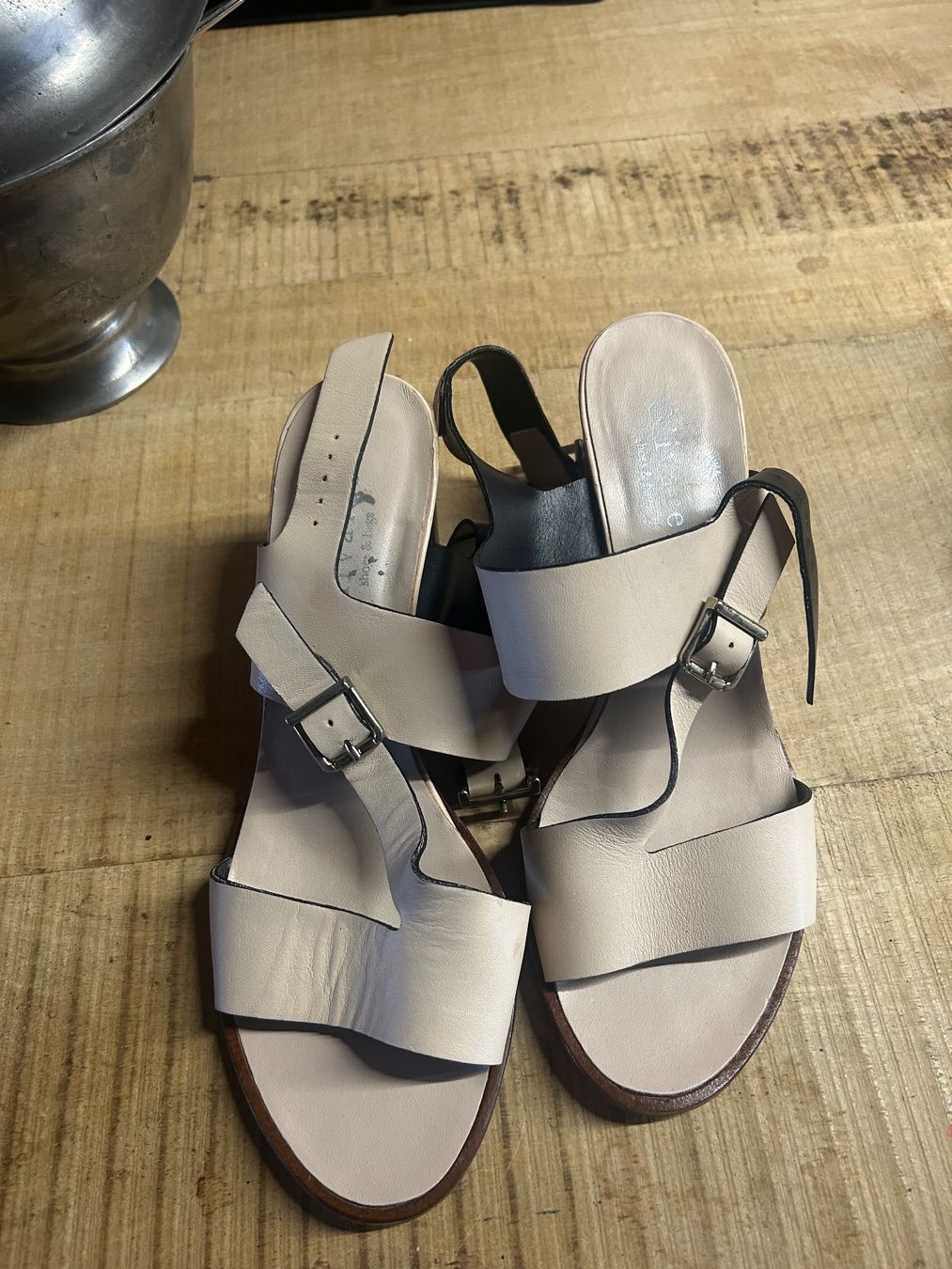 Chaussures femmes: Sandales à talons – D'occasion à Val-d'Illiez par Dombou 1