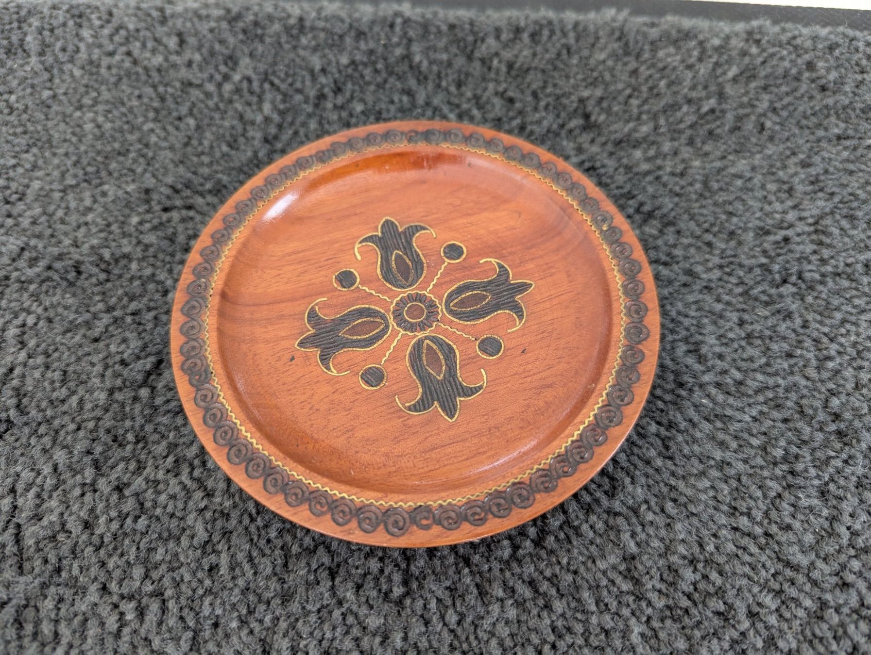 Piatti: Vintage - kleine Holzplatte / Teller – Usato da Ormalingen venduto da marithias23