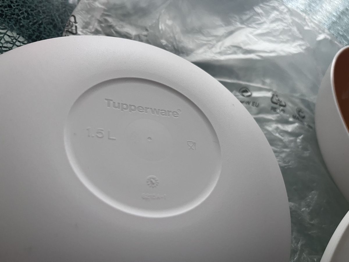 Schalen: Tupperware 2Stück Schüssel mit Deckel – Neu und originalverpackt aus Brüttisellen von lilien2012 2
