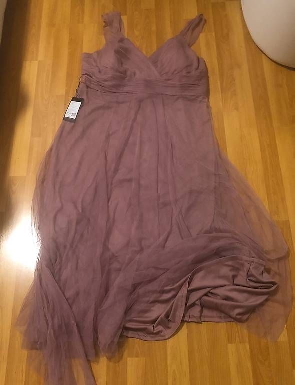 Robes: neues abend kleid grösse 58 elegant – D'occasion à Mörschwil par nvcmi 2