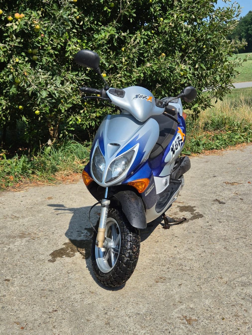 Honda Strada: Roller Honda SZX 50 – Usato da Roggwil venduto da Pingu7580