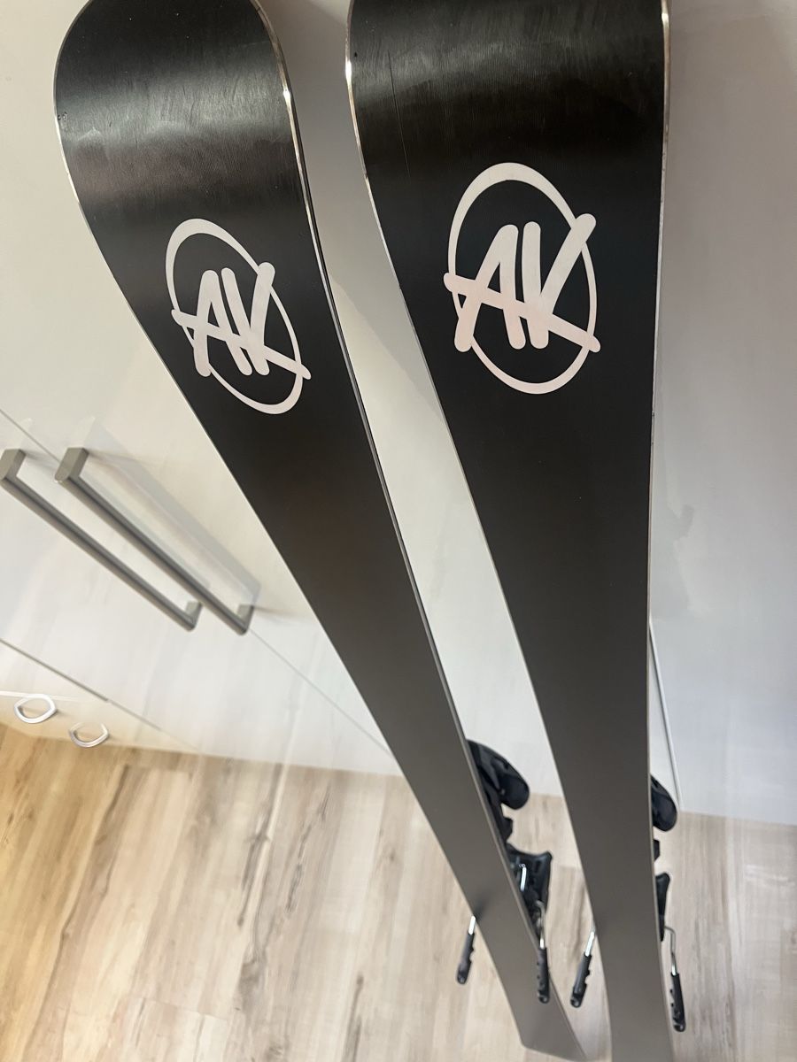 AK Ski Sci: AK Ski - der Schweizer Ski – Usato da Gontenschwil venduto da Ewi 4