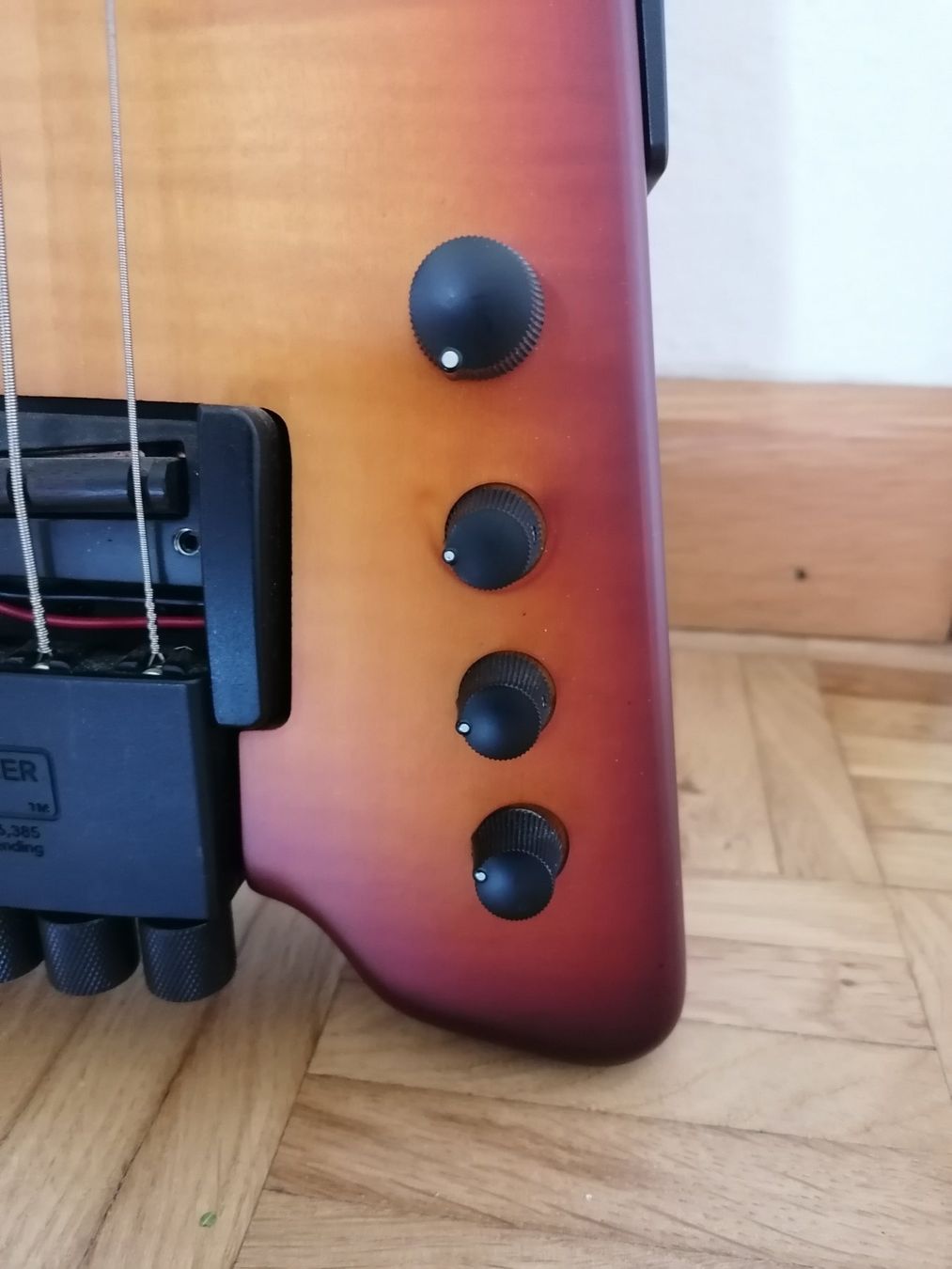 Steinberger Strumenti musicali: Steinberger Synapse aktiv 5-saiter – Nuovo (secondo la descrizione) da Bottmingen venduto da dah_cfj9 4