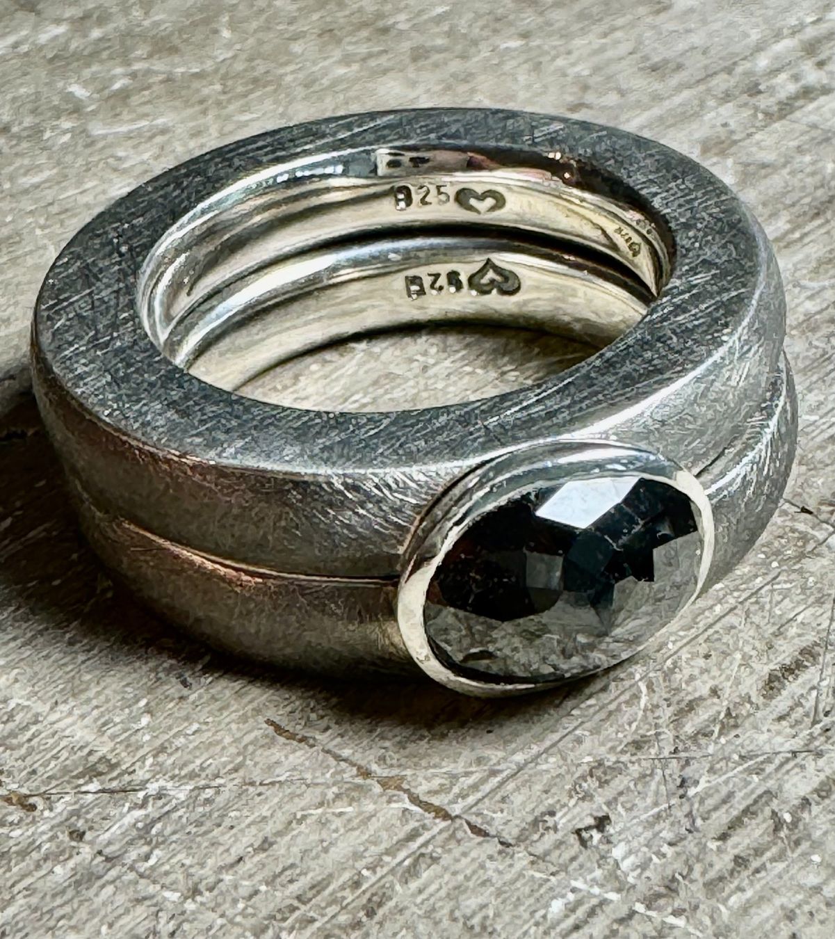 Anelli: Riesengrosser - echter, hochwertiger schwarzer Diamant-Ring! – Nuovo e nell'imballaggio originale da Jona venduto da Herzschmiede 6