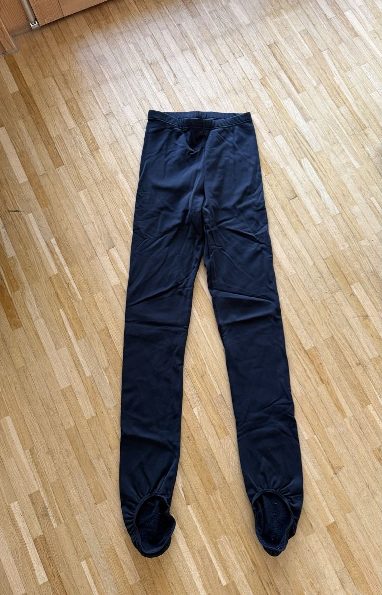 Pantaloni: Intermezzo Eiskunstlauf Trainingshose Gr.10 – Usato da Zürich venduto da pluto124 1