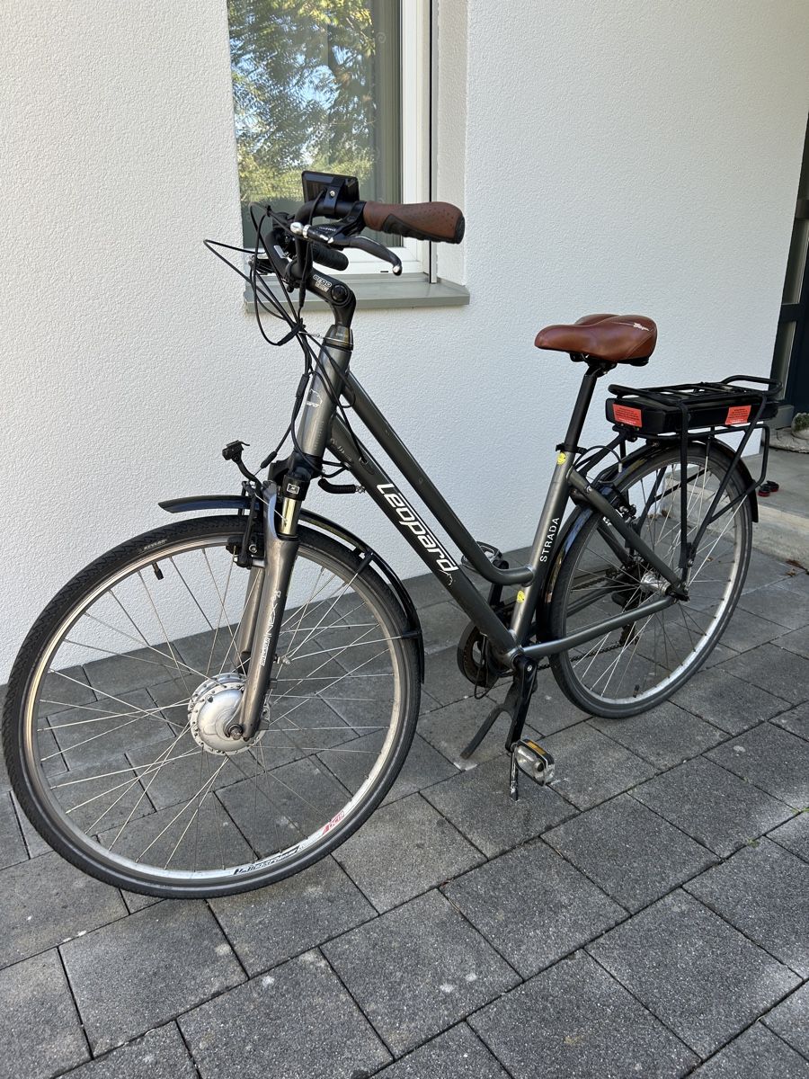 Leopard Vélos: E-Bike Leopard Strada – D'occasion à Aarwangen par e_9x