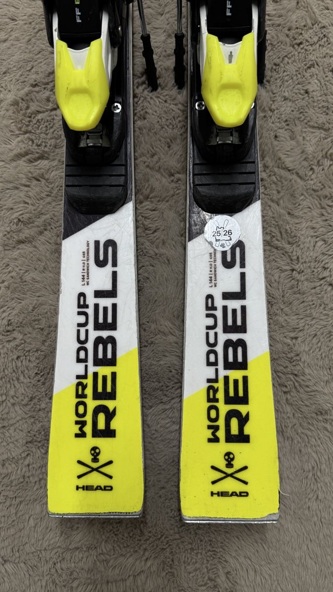 Head Sci: Head Worldcup Rebels Ski mit Bindung gebraucht 144 cm – Usato da Dietlikon venduto da Ajan.001 4