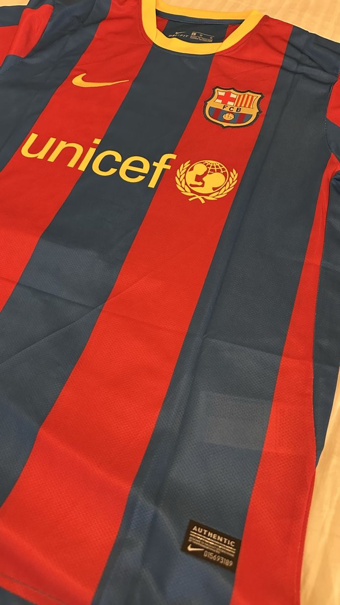 Leibchen & Hosen: Messi 10 - Barcelona 2010/2011 Jersey  – Neu (gemäss Beschreibung) aus Oberrieden von jon_5cl2 7