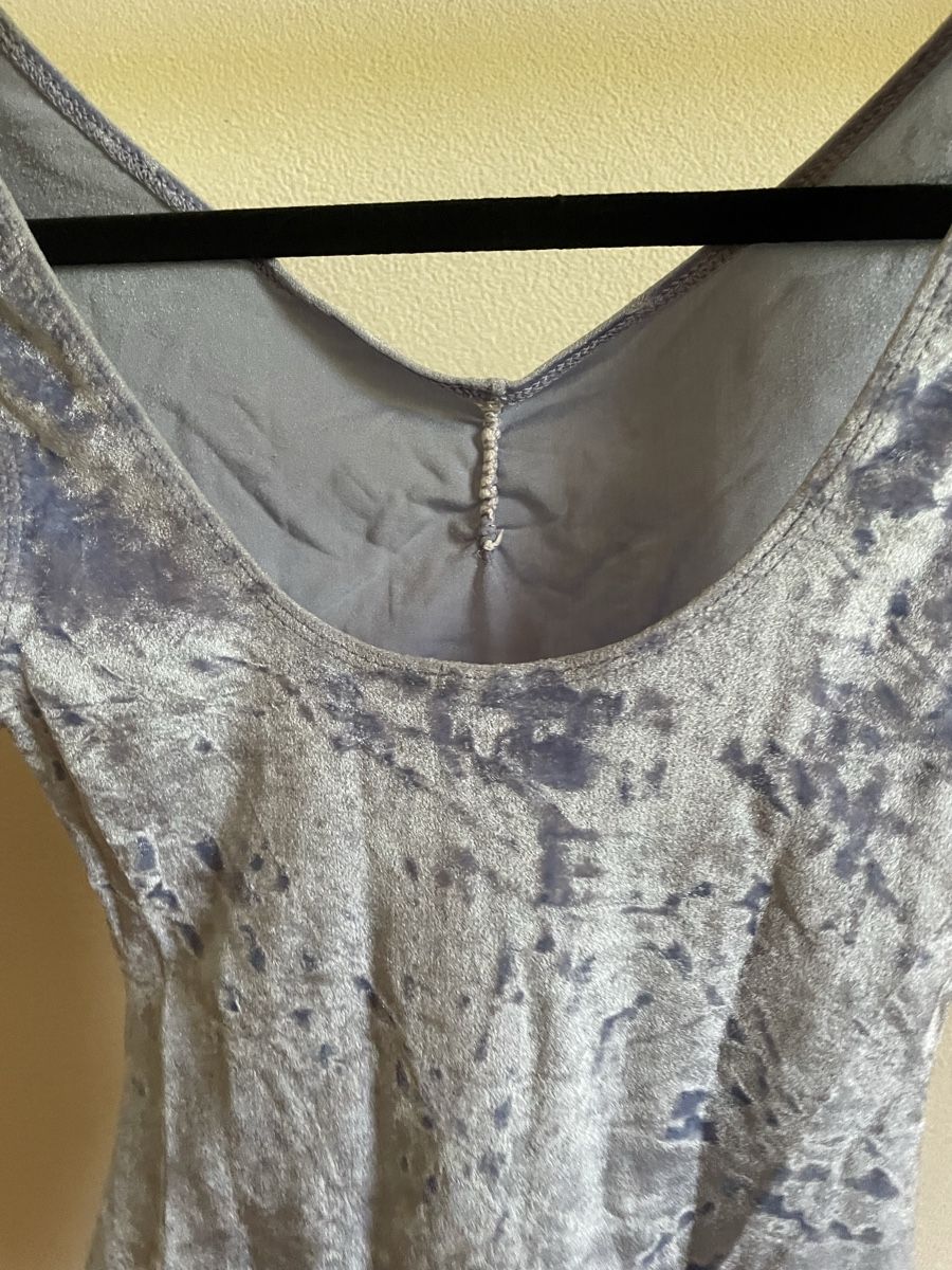 Scarpe, pantaloni & magliette da ginnastica: Samt Ballettanzug, hellblau, Grösse S – Usato da Disentis/Mustér venduto da sil_nx77 3