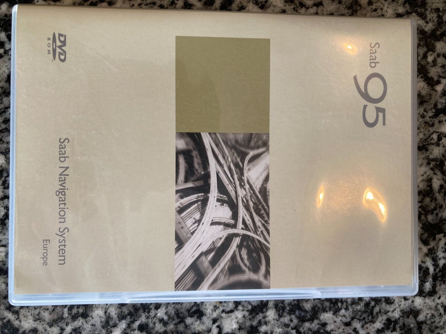Tutti i DVDs: SAAB 95 Navigations DVD Box mit Anleitungen – Nuovo (secondo la descrizione) da Heimberg venduto da Mehrwertdienst 5