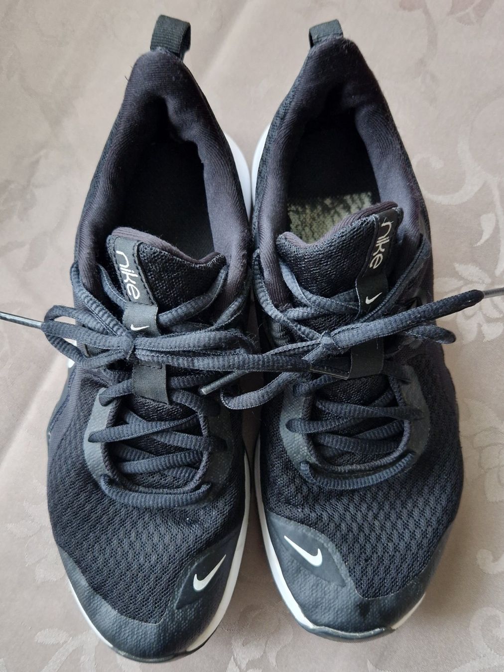 Nike Scarpe da donna: Nike Schuhe Grösse 38 Schwarz – Usato da Zürich venduto da sirstians000 6