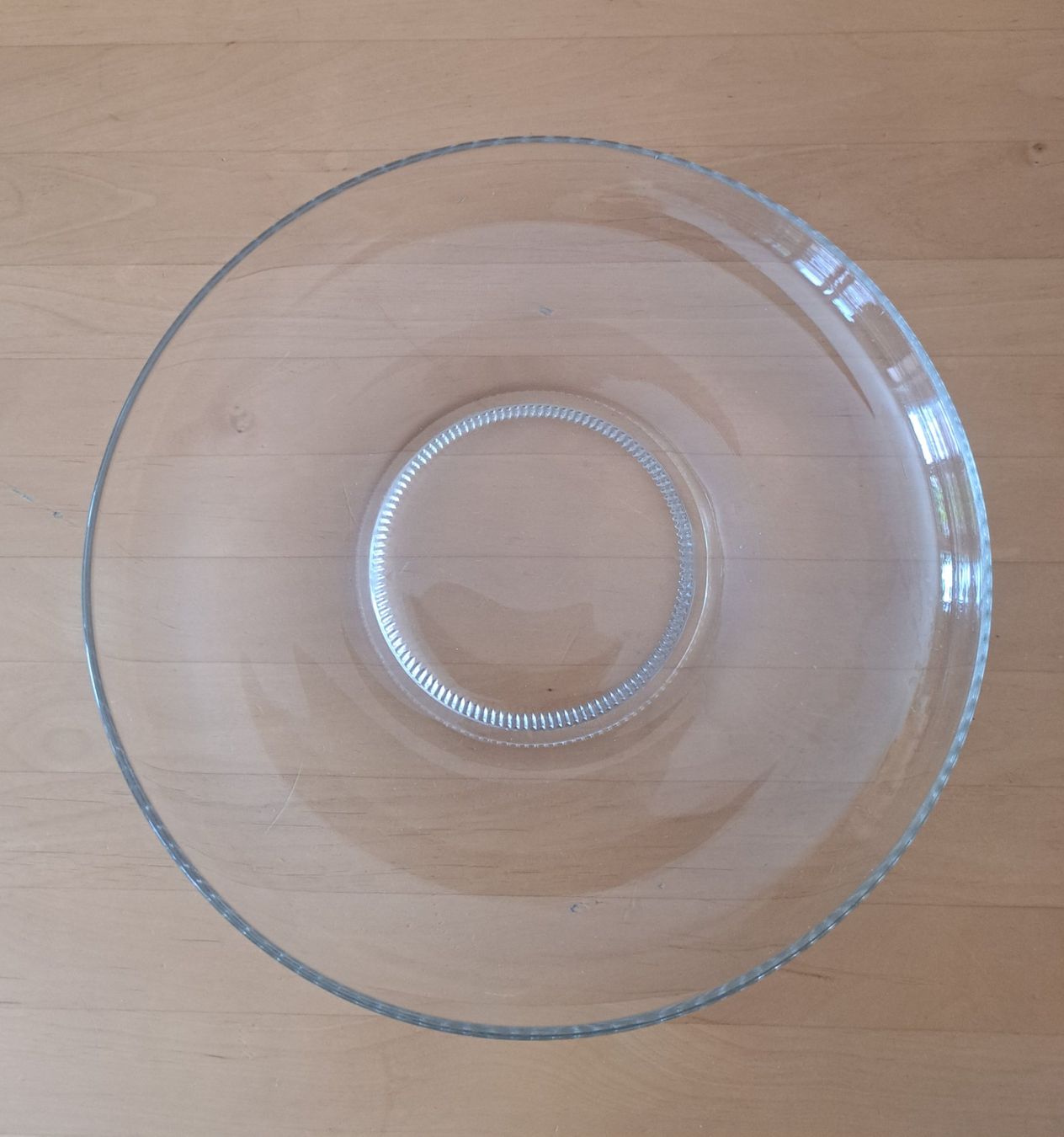 Servierplatten: Vintage Glasplatte rund mit geripptem Rand – Gebraucht aus Wallisellen von Valkyrie13
