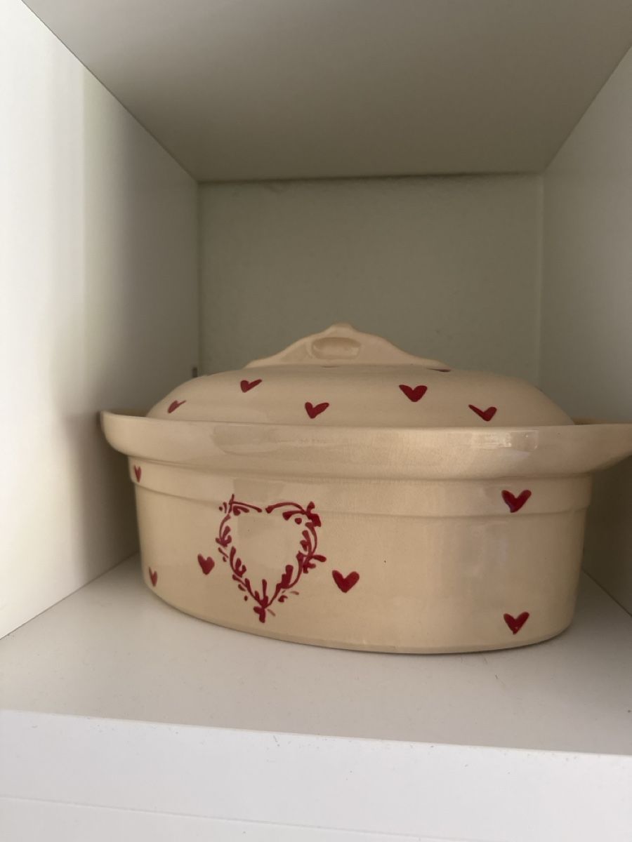Casseroles: Casserole dish with lid, heart pattern, beige – Neuf (Voir description) à Zürich par wil_2sm9 3