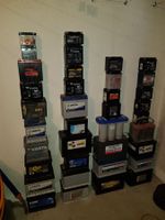 DEFEKT! 19 x Autobatterie, 18 x Motorradbatterie