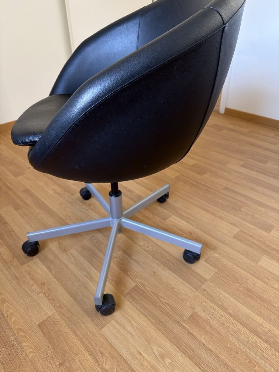Sessel: Sessel – Gebraucht aus zürich von may_yj9f 9