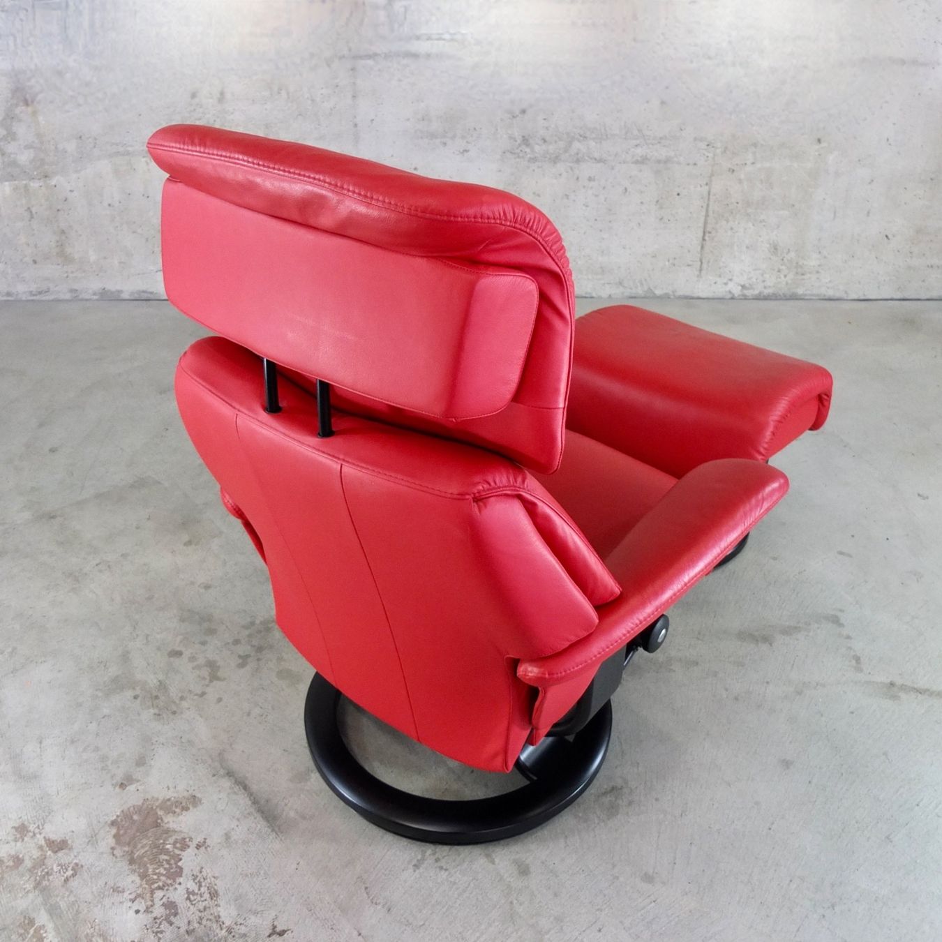 Stressless Fauteuils: Stressless Sunrise Bequemsessel mit Hocker – D'occasion à Basel par Brocki-auf-dem-Wolf 4