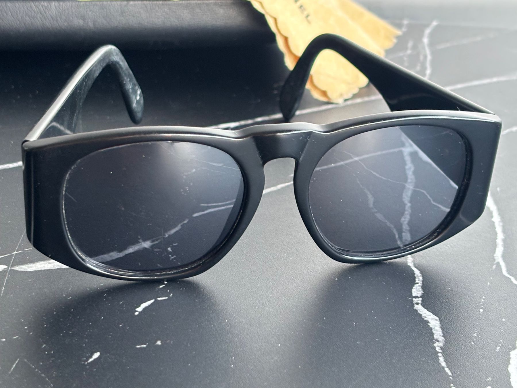 Chanel Brillen & Gläser: Vintage Sonnenbrille von Chanel – Gebraucht aus Rheinfelden von Jeva-Anna 6