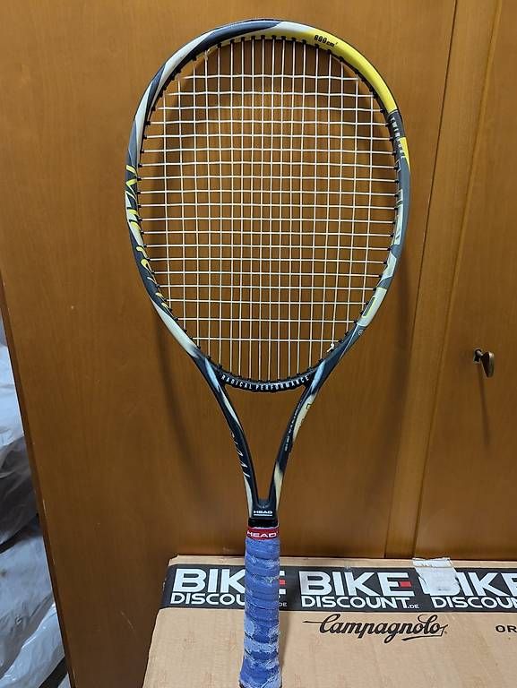 Racchette: Head Radical Performance 690 Oversize Vintage Agassi Racket – Usato da St. Gallen venduto da eisor