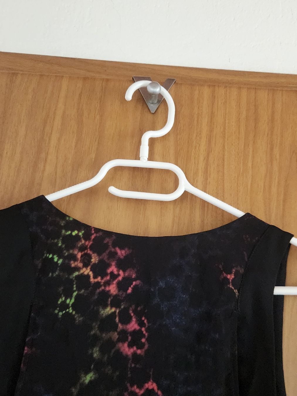 Sandro Vestiti: Robe Sandro imprimée multicolore, taille 2 (M), été – Usato da Niedergösgen venduto da Eva2410 3