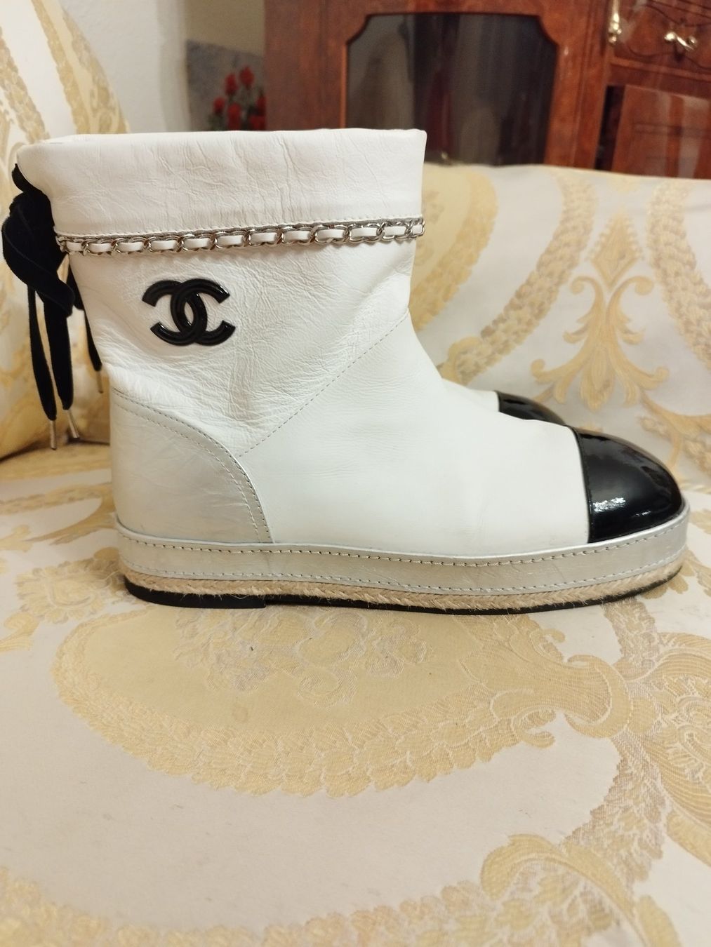 Chanel Scarpe da donna: Chanel Stiefel gr 40.5 Neu. – Nuovo (secondo la descrizione) da Basel venduto da pro_79rs
