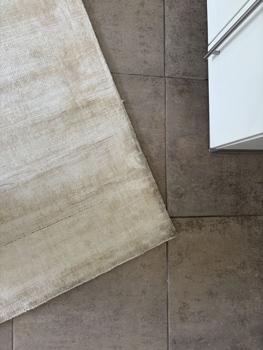 Teppiche: Viskose Teppich Beige 200x300cm – Gebraucht aus Biel/Bienne von Monroe222 4