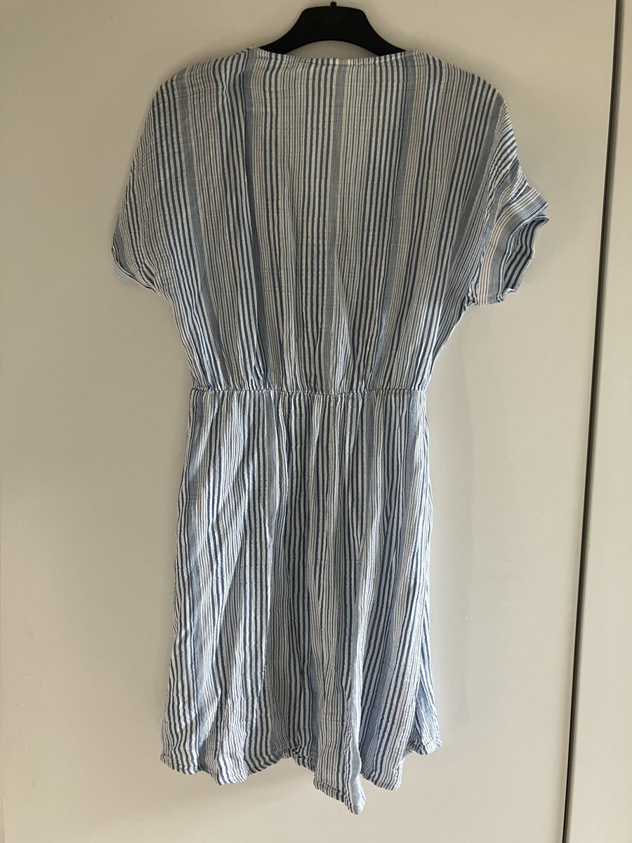 H&M Vestiti: Robe bleue à manches courtes – Usato da Sion venduto da edelweissse 1
