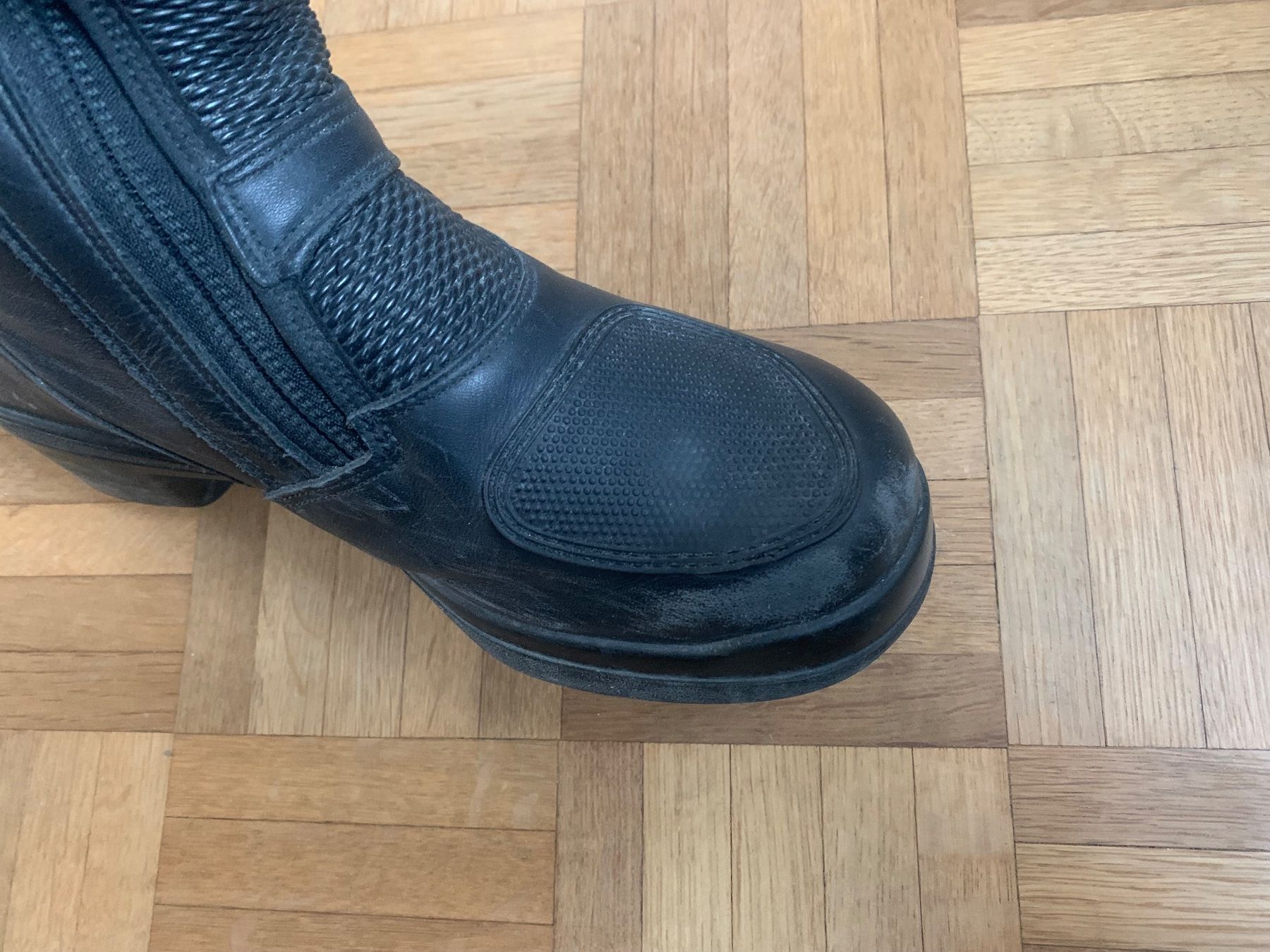 Chaussures femmes: Motoradstiefel mit erhöhtem Absatz – D'occasion à Winterthur par Wellenreiter88 5