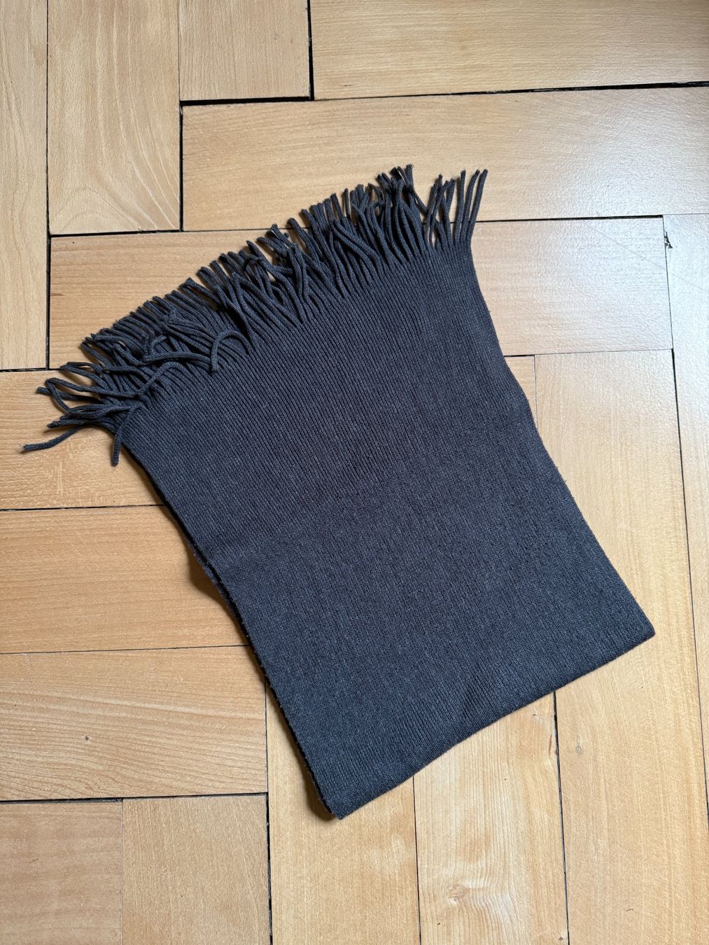 Foulards & écharpes: Schal dunkelgrau – D'occasion à Zürich par Diazaio
