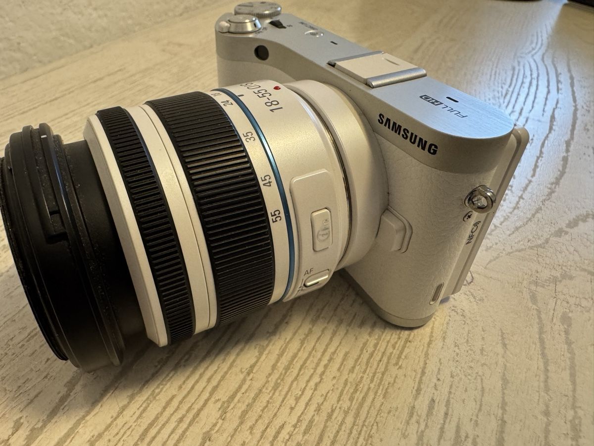 Samsung Fotocamera: Samsung nx300 Digitalkamera – Usato da Zunzgen venduto da milesdavis76 4